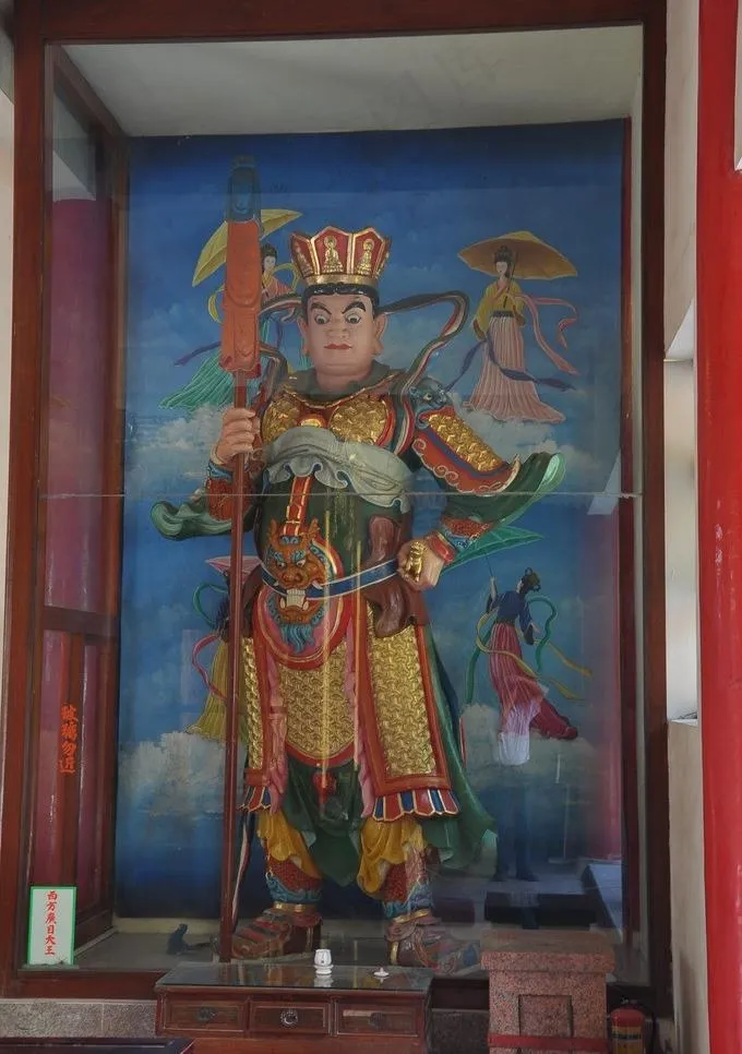 西方广目天王图片