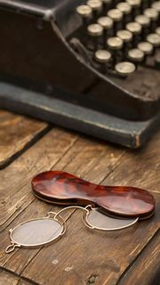 复古眼镜高清摄影图片