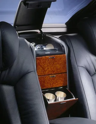 迈巴赫奢华汽车内饰图片