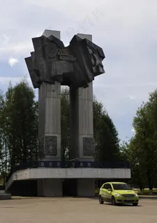 雕塑 奔驰轿车图片