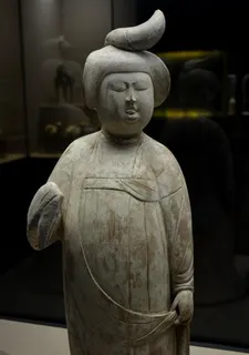 侍女俑图片 侍女俑图片