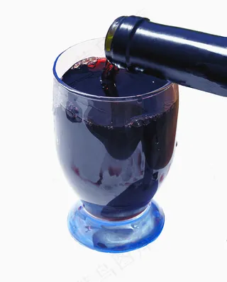 倒红酒图片
