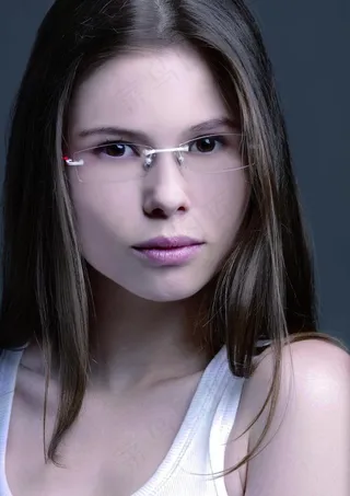 眼镜美女图片