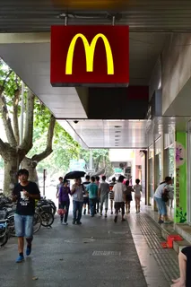 麦当劳广告牌图片