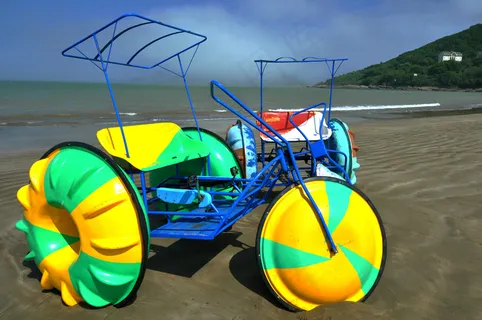 沙滩车图片