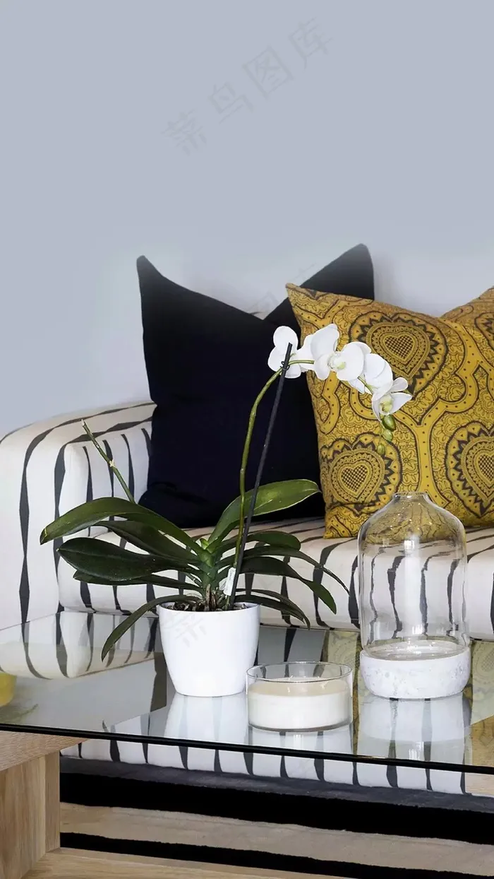 沙发与花高清摄影图片