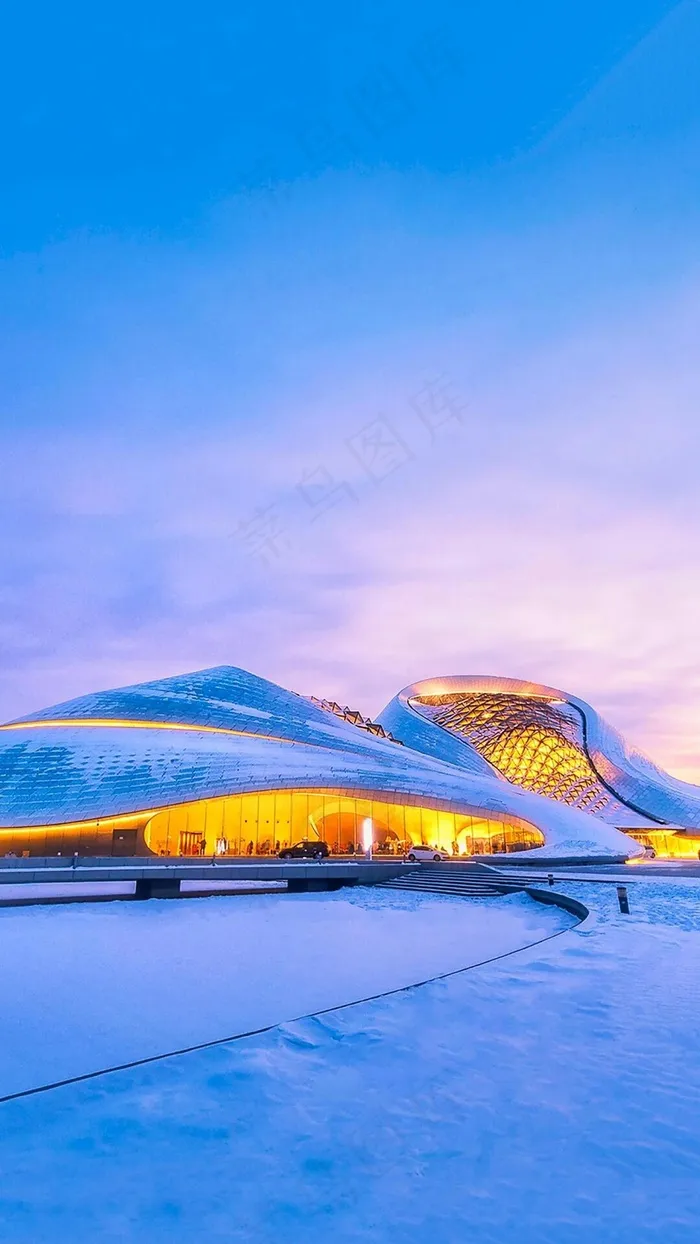 被雪覆盖的特色建筑高清摄影图片