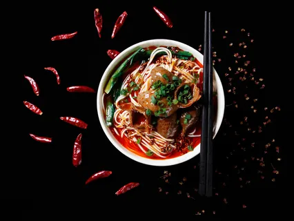 红烧肥肠面图片