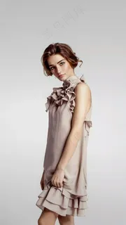 灰色调背景外国美女高清摄影图片