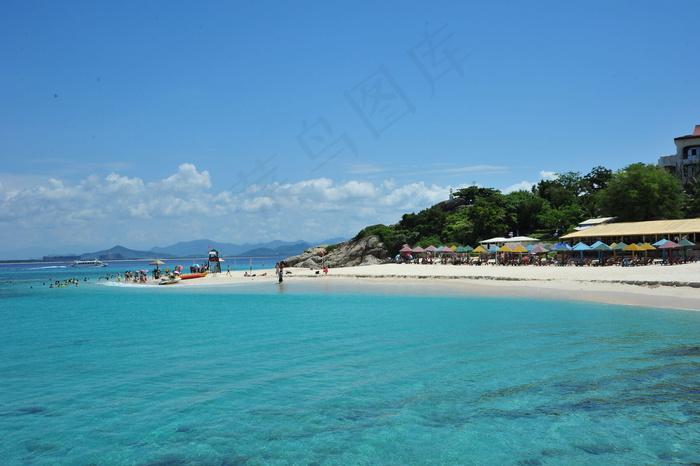 三亚海滨浴场.jpg