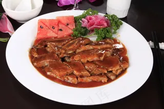 红酒牛仔骨图片