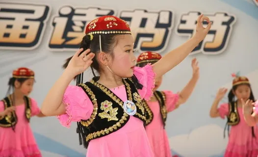 舞蹈 新疆舞 女孩 跳舞 可爱图片 舞蹈 新疆舞 女孩 跳舞 可爱图片