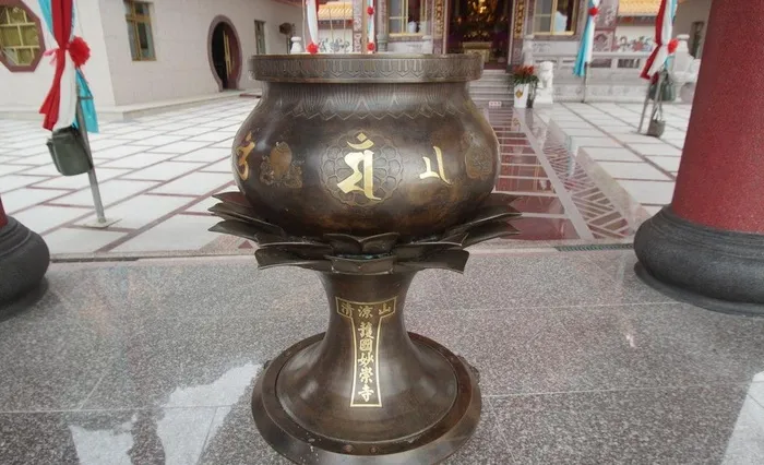 香炉图片