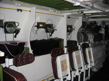 装甲运兵车内部图片