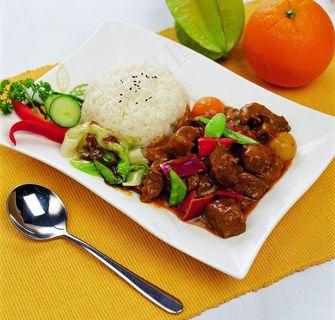 红烧牛肉饭图片