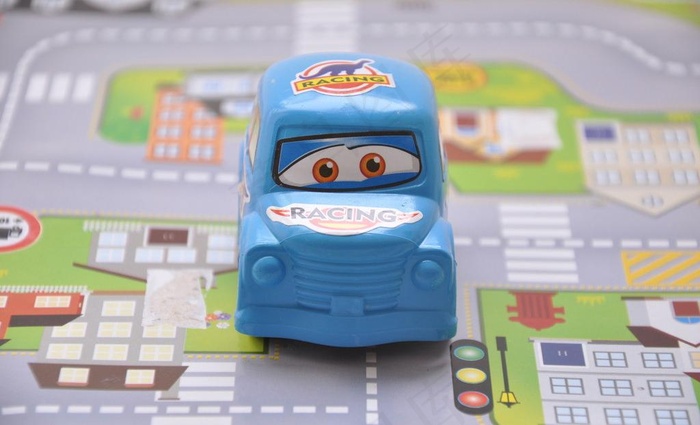 小汽车玩具图片