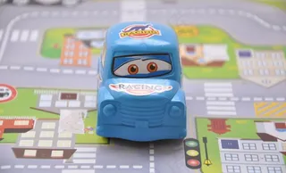 小汽车玩具图片