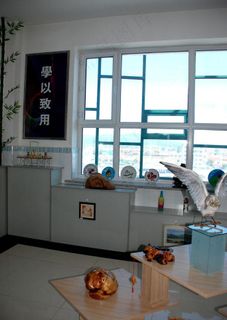 教学楼美术展览厅图片