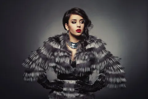 皮草与美女图片
