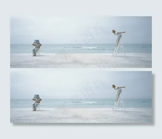 沙滩上的外国夫妻