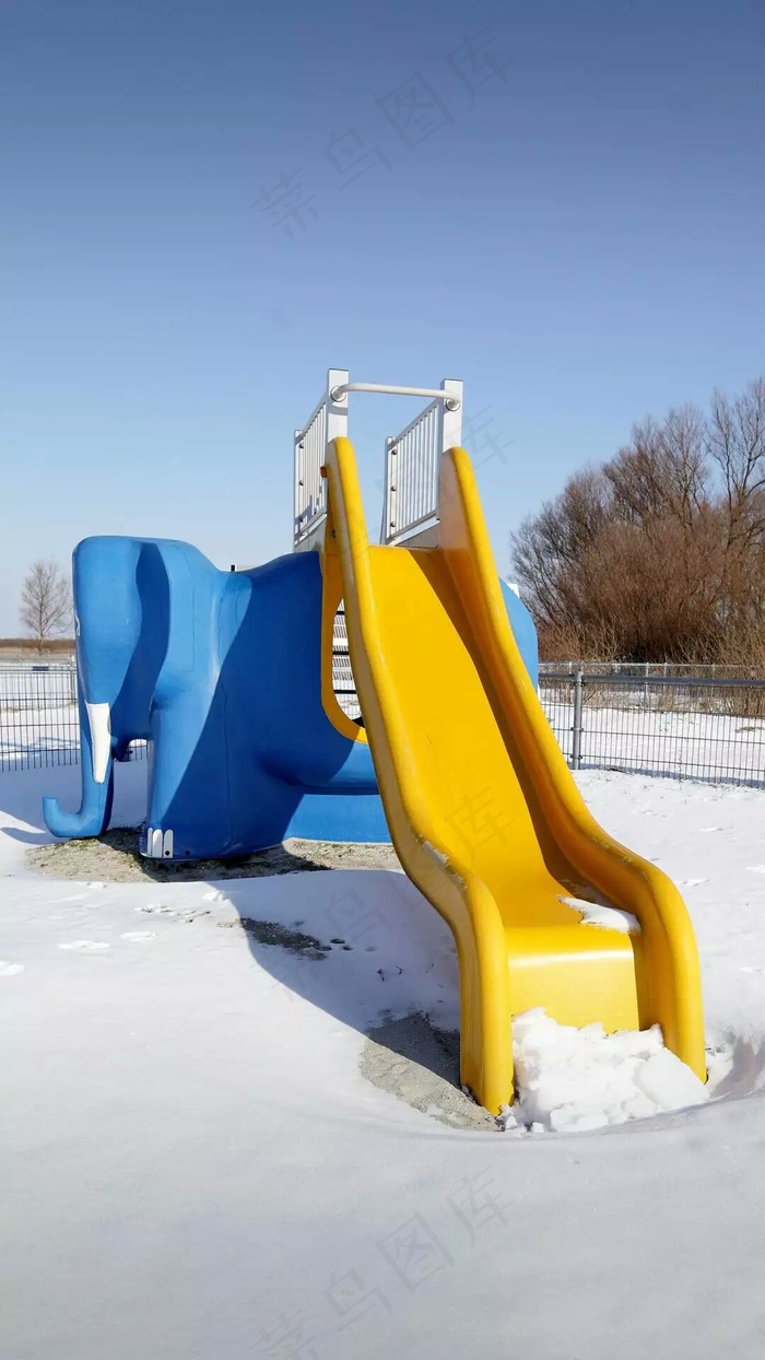 滑梯高清摄影图片