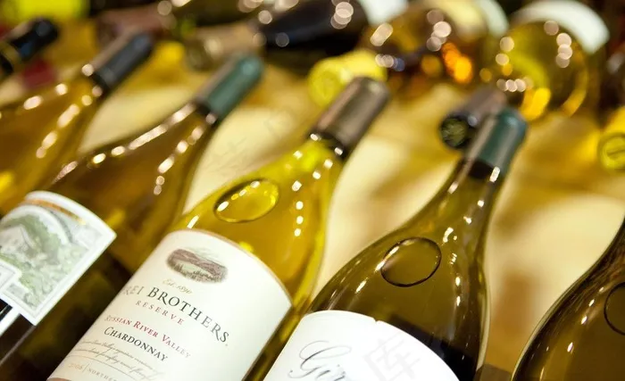 白葡萄酒图片