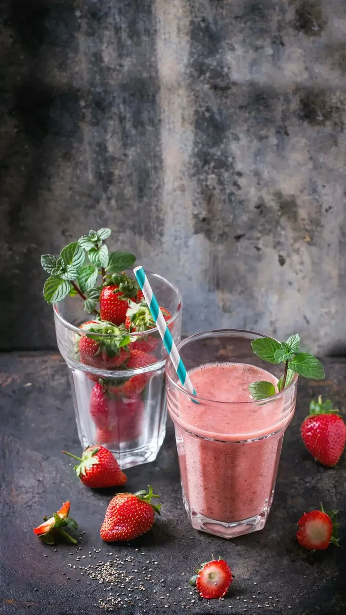 草莓汁高清摄影图片