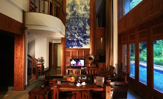 复古风味古船木别墅