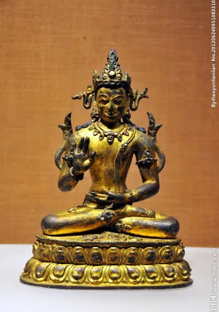 铜镀金不空成就佛像图片