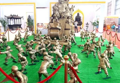 弥勒佛及众童子图片