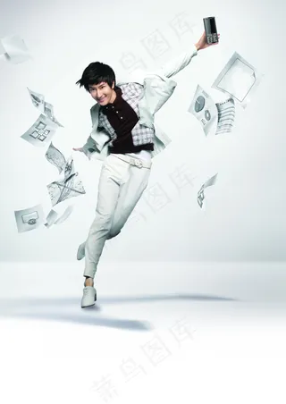 智能音乐手机白衣男模白色背景海报