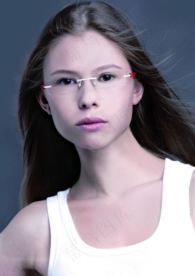 眼镜美女图片