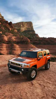 荒漠中的越野车高清摄影图片