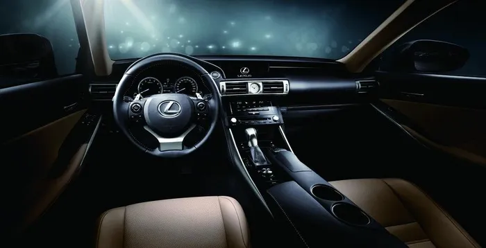 全新雷克萨斯IS内饰图片