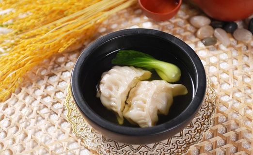 上汤鲜虾饺图片