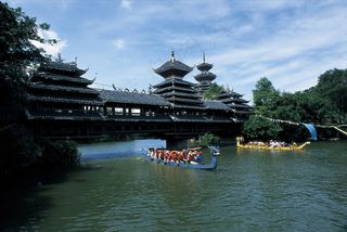 端午节 龙舟 古典建筑图片