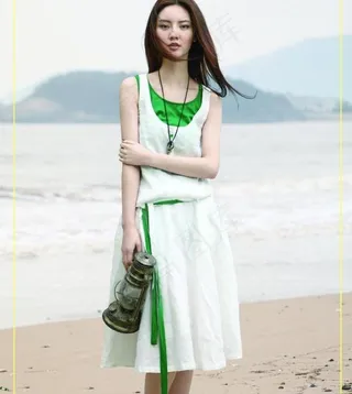 海滩美女图片