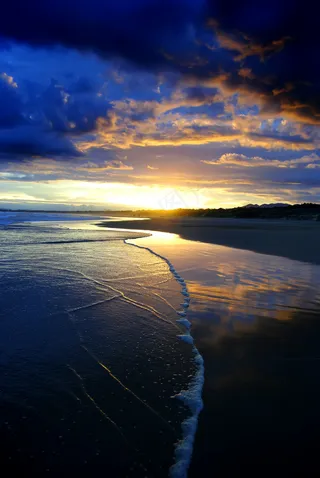 海岸落日美景图片