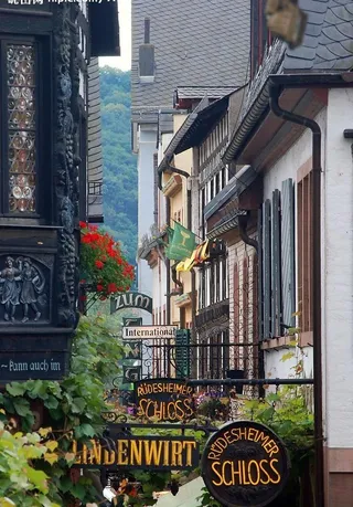 欧式楼房 特写图片