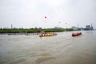 东莞传统龙舟比赛图片