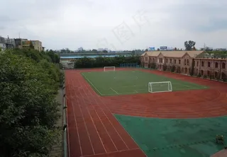 四川国际标榜职业学院足球场图片