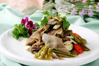 酸菜拌毛肚图片