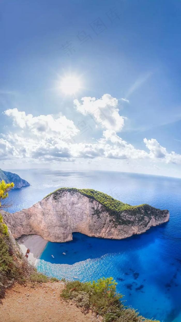 日光下的海上风景高清摄影图片