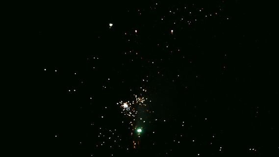 Alpha通道爆火花股票视频 视频...