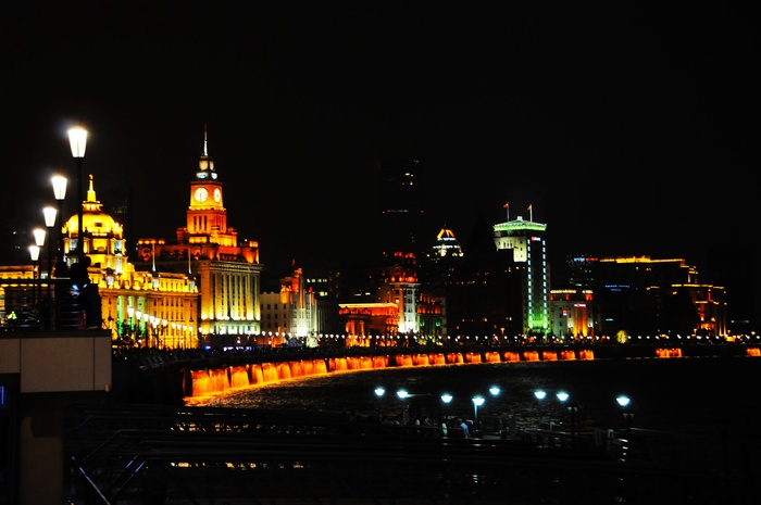 高清晰上海滩夜景图片