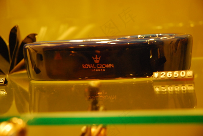 皇冠高端烟灰缸图片