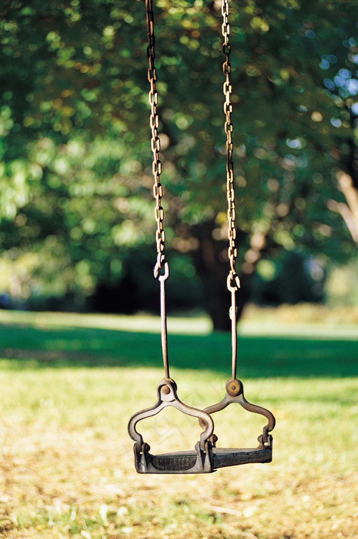 2张花园小憩高清图片