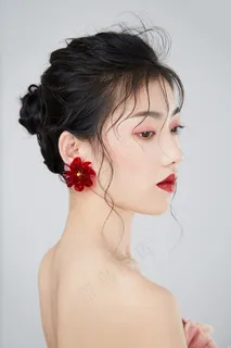 清新气质美女妆容侧面锁骨杂志海报封面图 清新气质美女妆容侧面锁骨杂志海报封面图