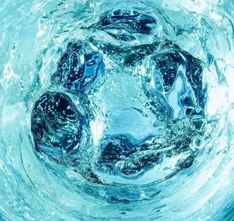 动感水花水珠图片 动感水花水珠图片