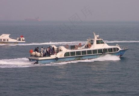 海上游艇图片 海上游艇图片